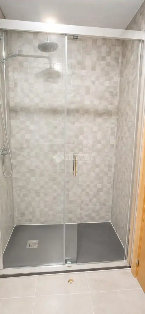 Badezimmer von Wohnung zum Verkauf in Sant Adrià de Besòs