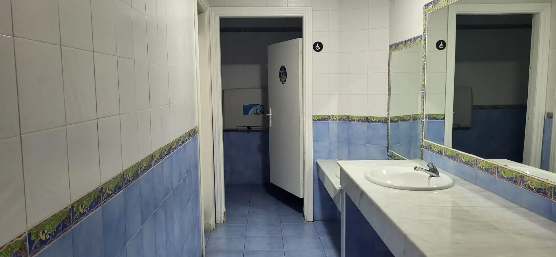 Local comercial en traspàs a San Pedro de Alcántara, imagen 28