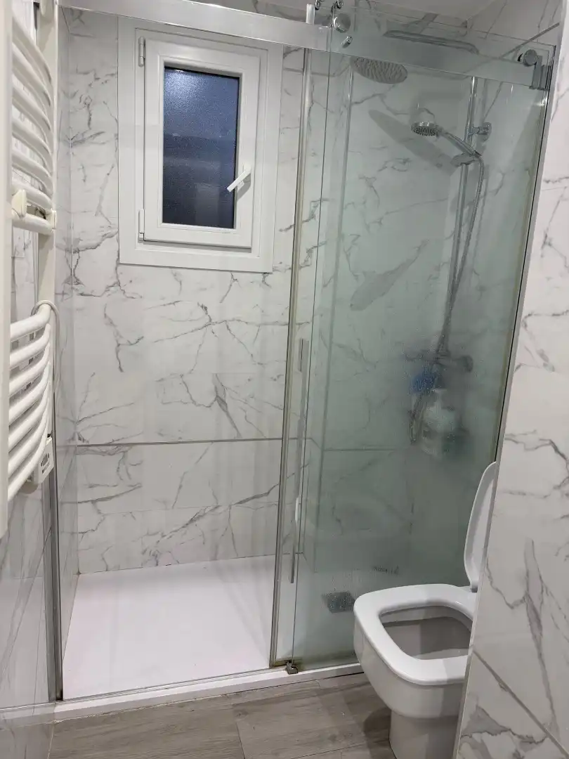 Bathroom of Flat for sale in Barakaldo   with Furnished