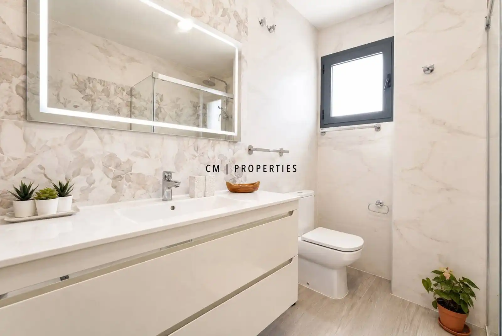 Baño de Casa o chalet en venta en La Pobla de Vallbona con Aire acondicionado, Calefacción y Terraza