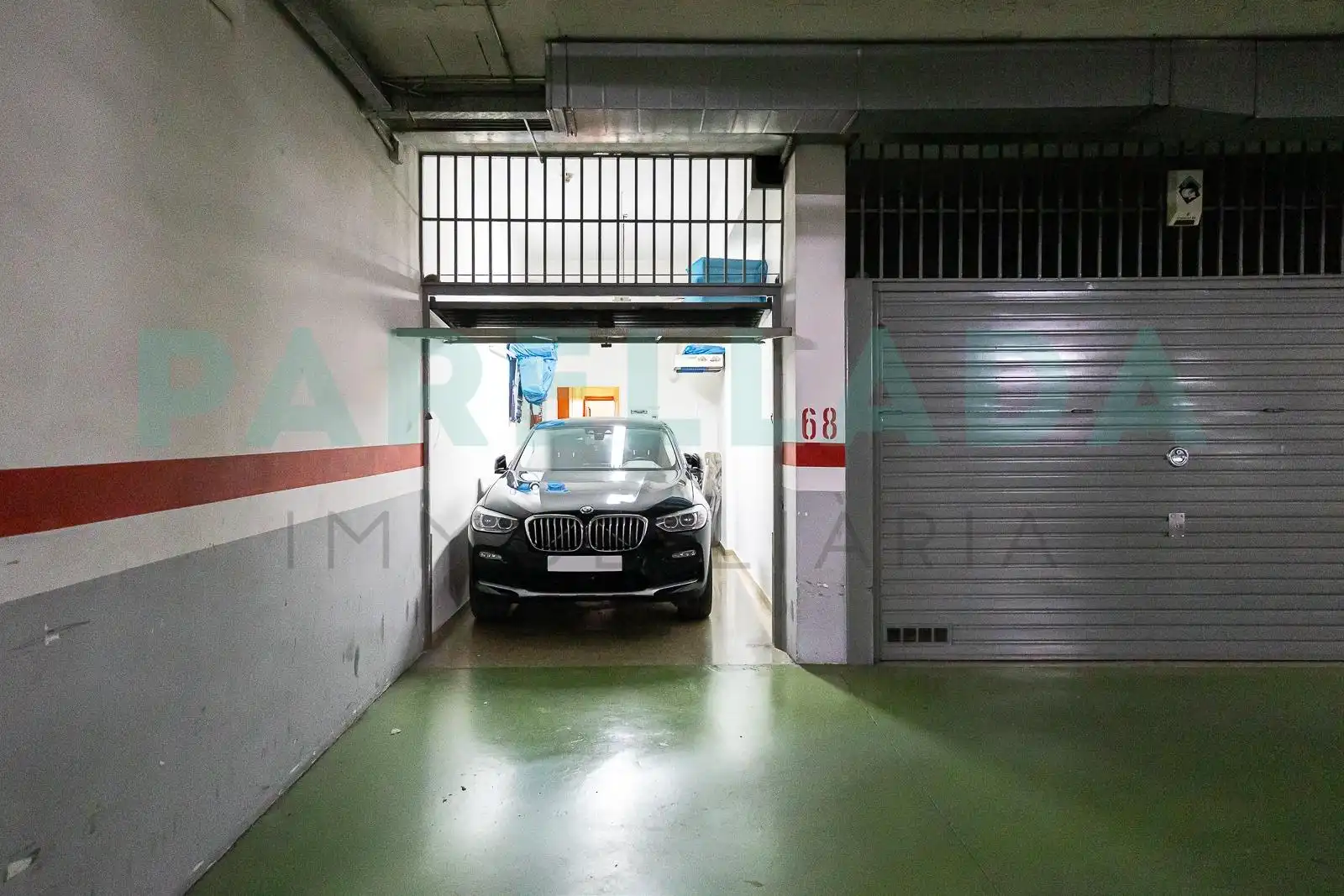 Parking de Casa o chalet en venta en Badalona con Aire acondicionado, Calefacción y Jardín privado