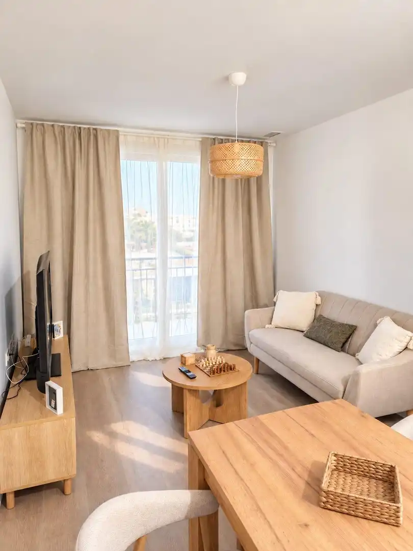 Flat with lift to rent in Calle Miguel Senent Vivó