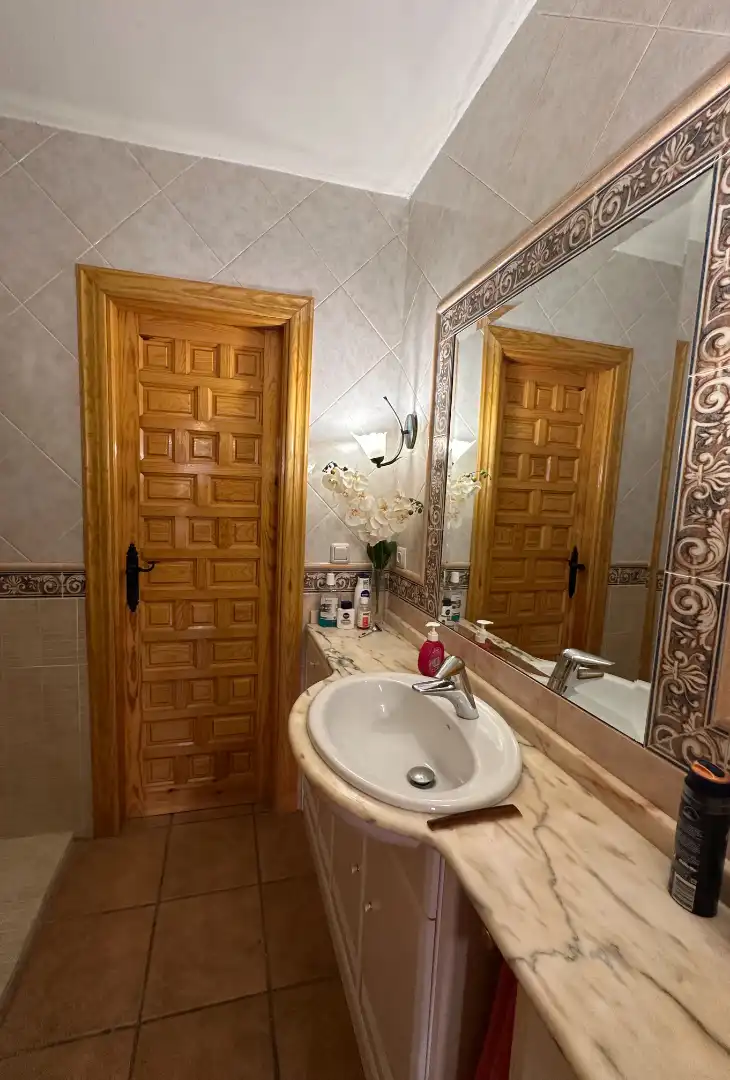 Bathroom of Houses for sale in Úbeda  with Air Conditioner, Heating and Private garden
