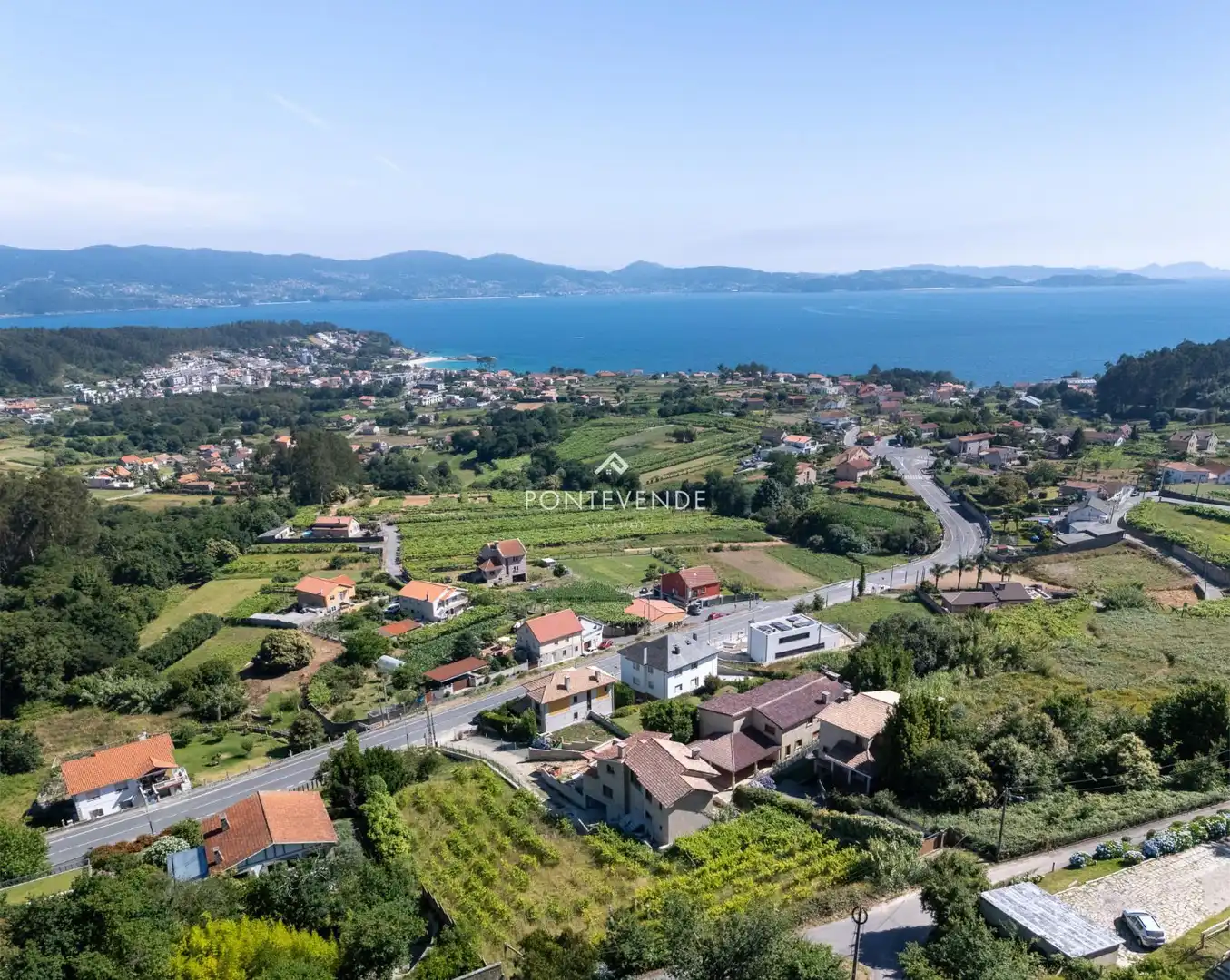 Houses for sale in Sanxenxo  with Private garden, Parquet flooring and Terrace