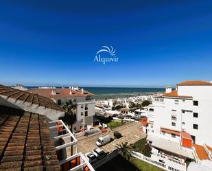 Vista exterior de Àtic en venda en Almonte amb Terrassa i Piscina