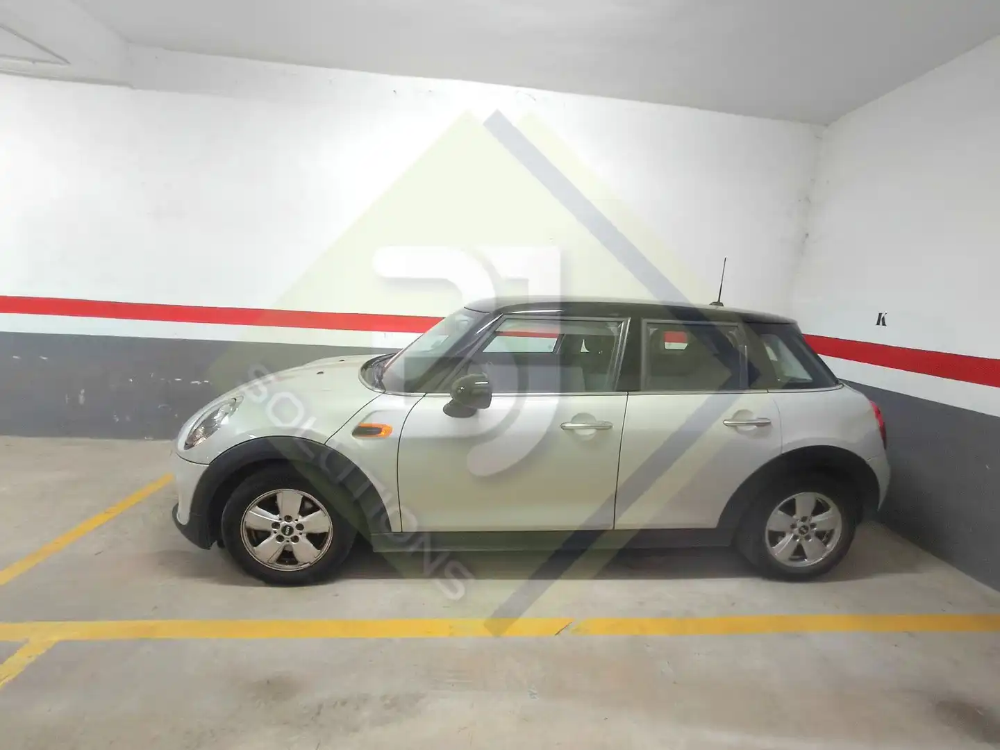 Parking de Ático en venta en Canet de Mar con Calefacción, Terraza y Horno
