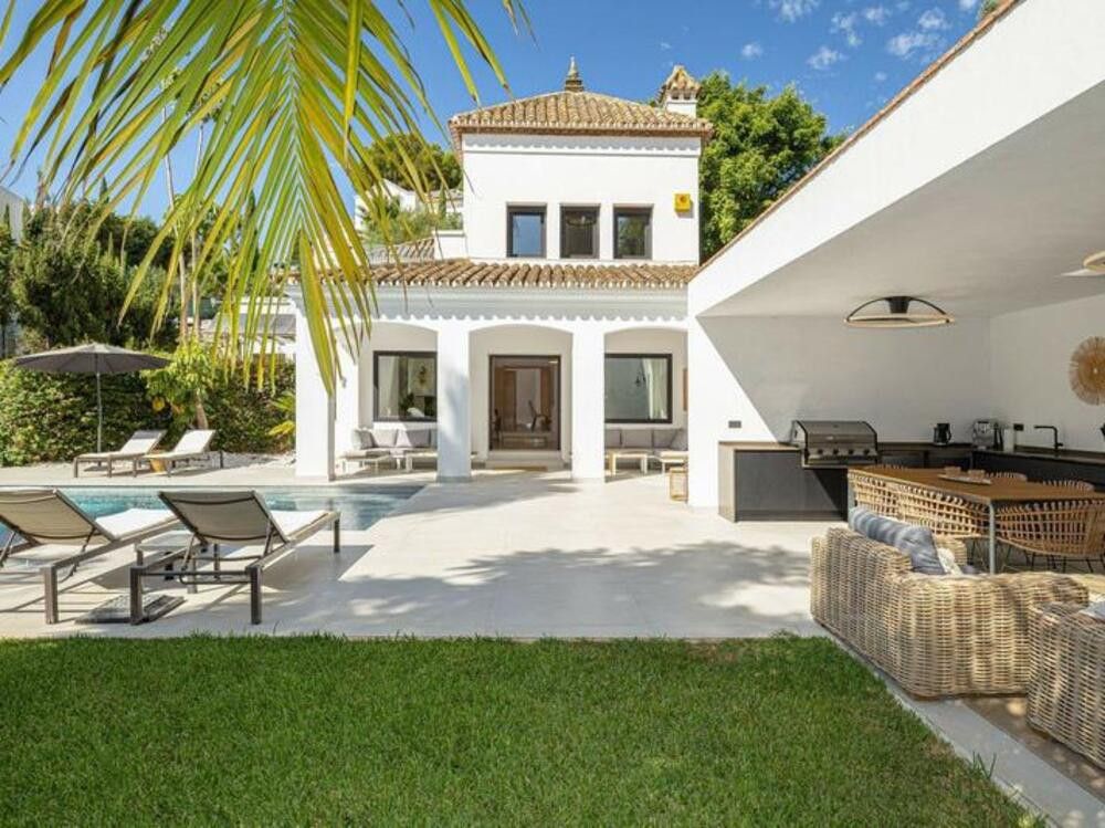 Garden of House or chalet for sale in Estepona  with Air Conditioner, Private garden and Terrace