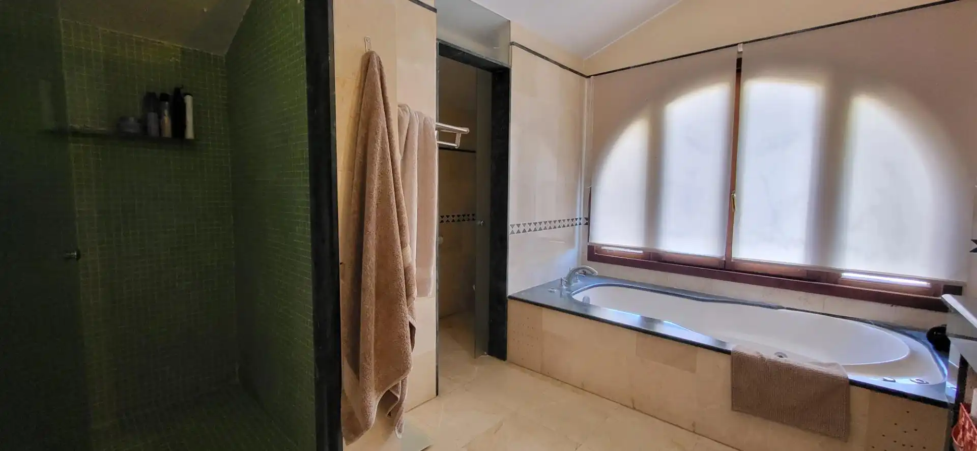 Baño de Casa o chalet en venta en Marbella con Jardín privado, Terraza y Trastero