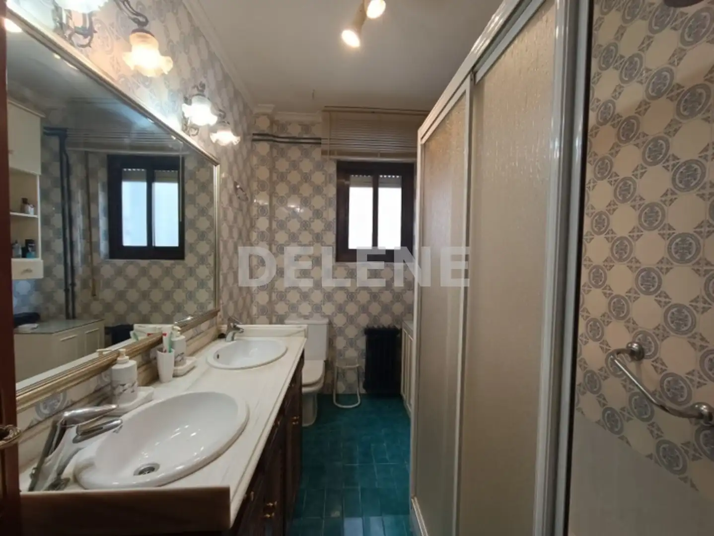 Bathroom of Flat for sale in Hellín  with Air Conditioner, Heating and Furnished
