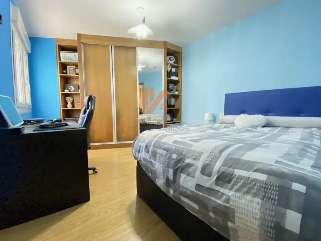 Bedroom of Flat for sale in O Milladoiro