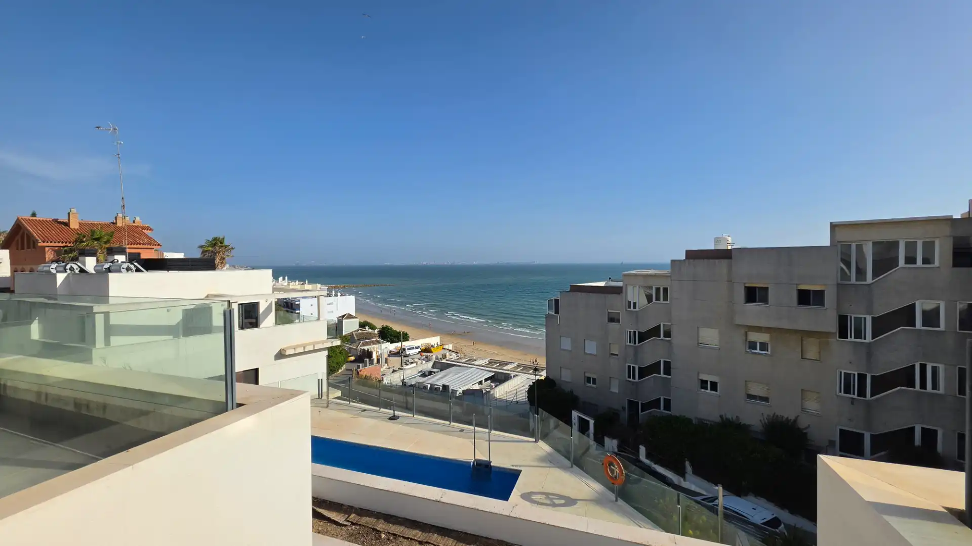 Piscina de Piso de alquiler en El Puerto de Santa María con Aire acondicionado, Calefacción y Terraza