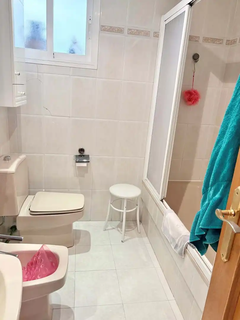 Baño de Piso en venta en Alicante / Alacant con Aire acondicionado, Trastero y Piscina