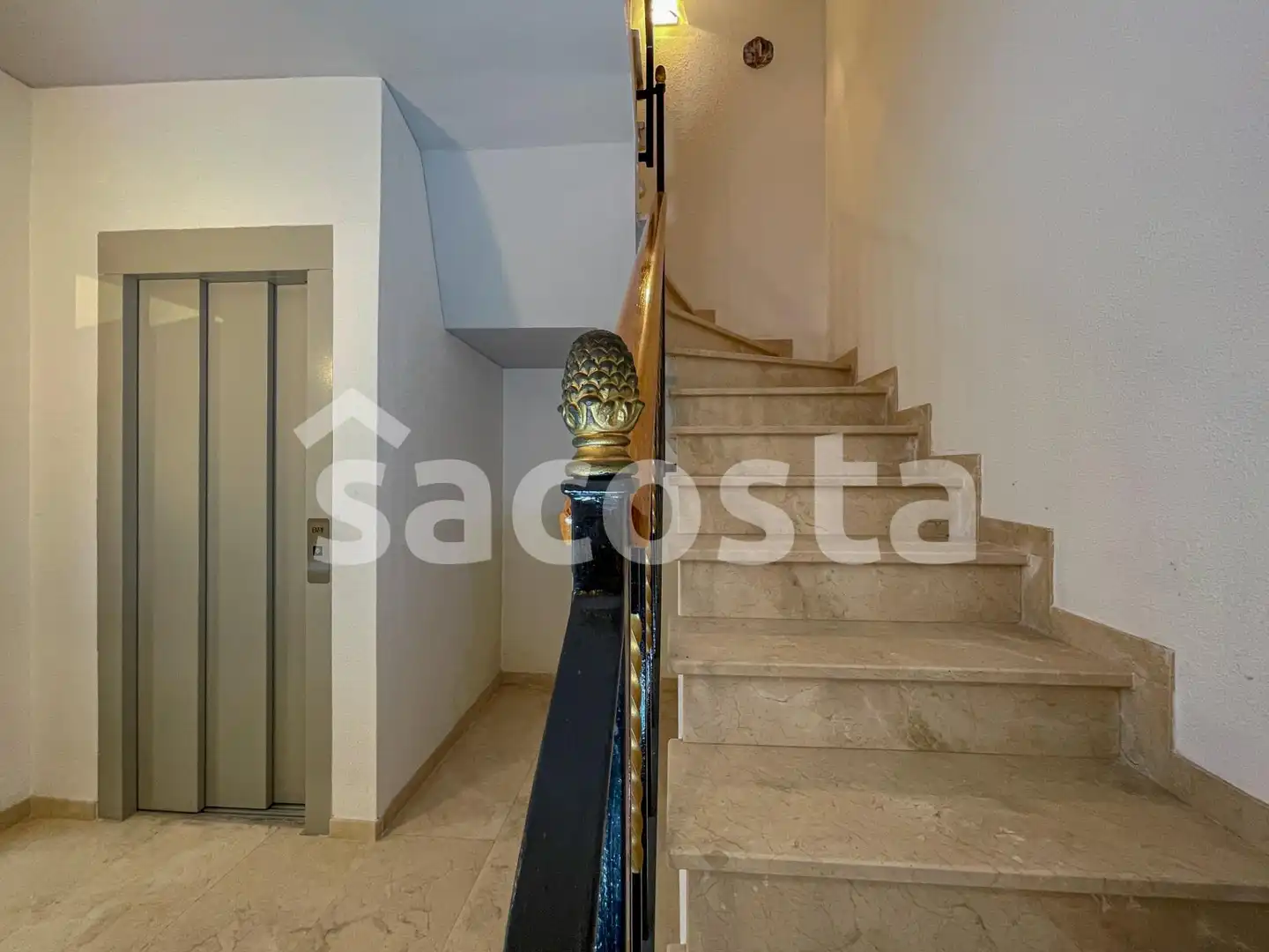 Casa con terraza en venta en Centre, imagen 4