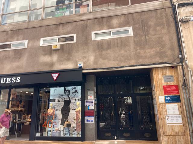 Local comercial en Venta en Carrer d'Enmig, 22 en Casco Histórico