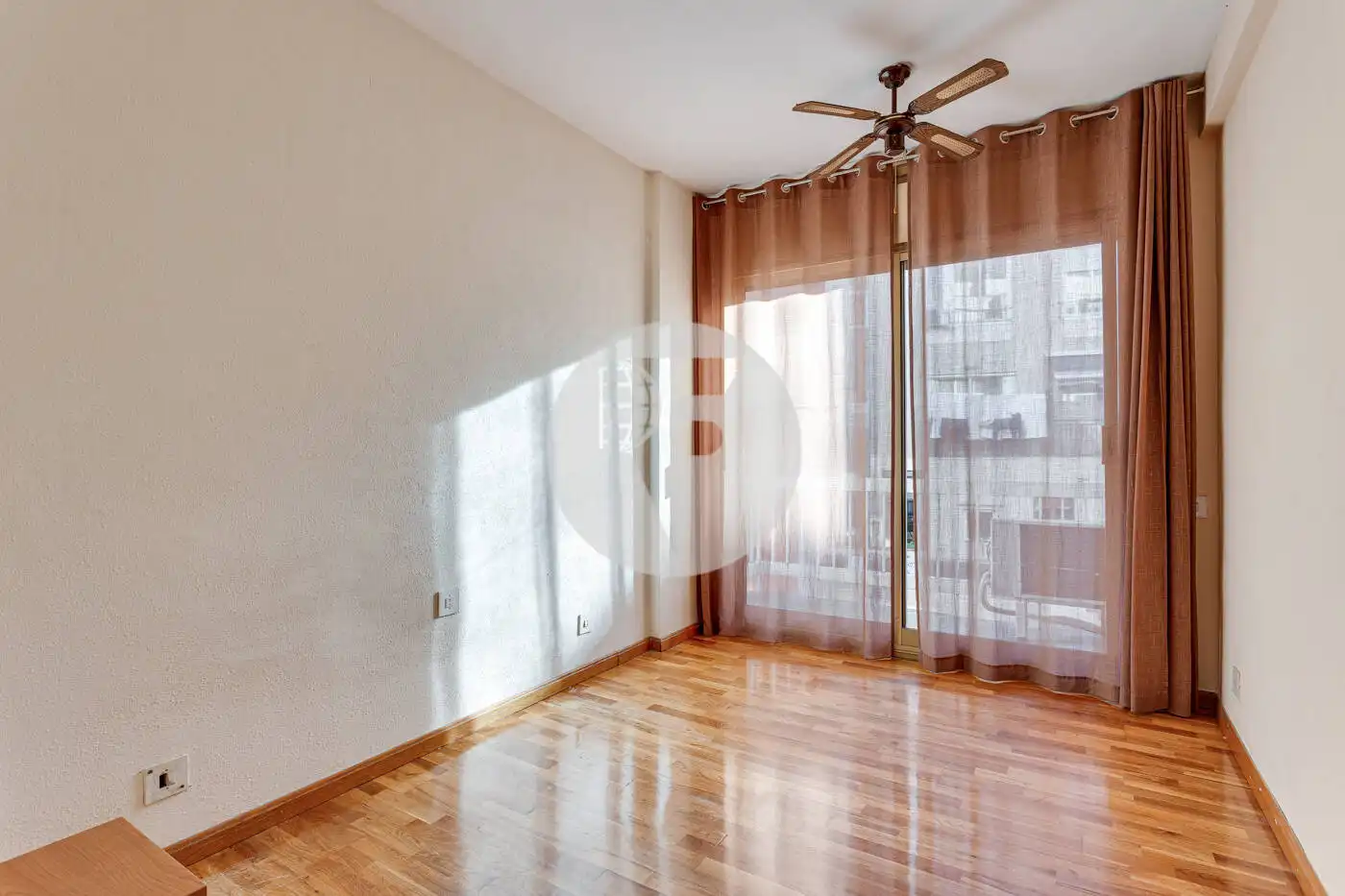 Habitación de Piso en venta en Barcelona con Aire acondicionado, Calefacción y Terraza