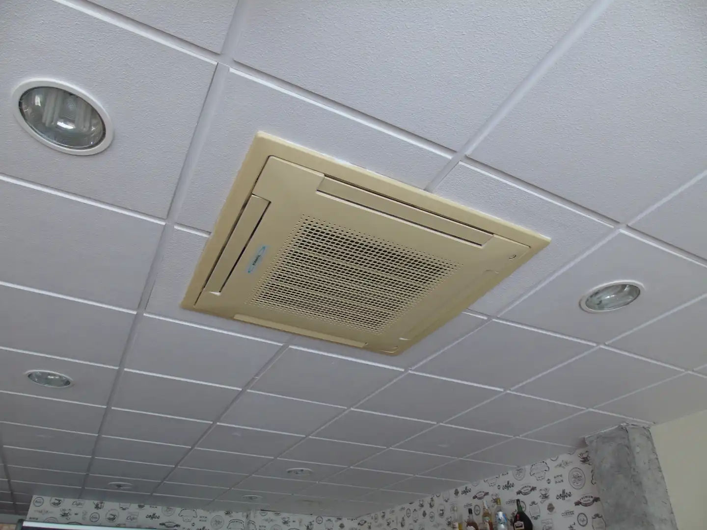 Gewerbefläche zum Verkauf in Calle Maestro Rodrigo 28, imagen 6