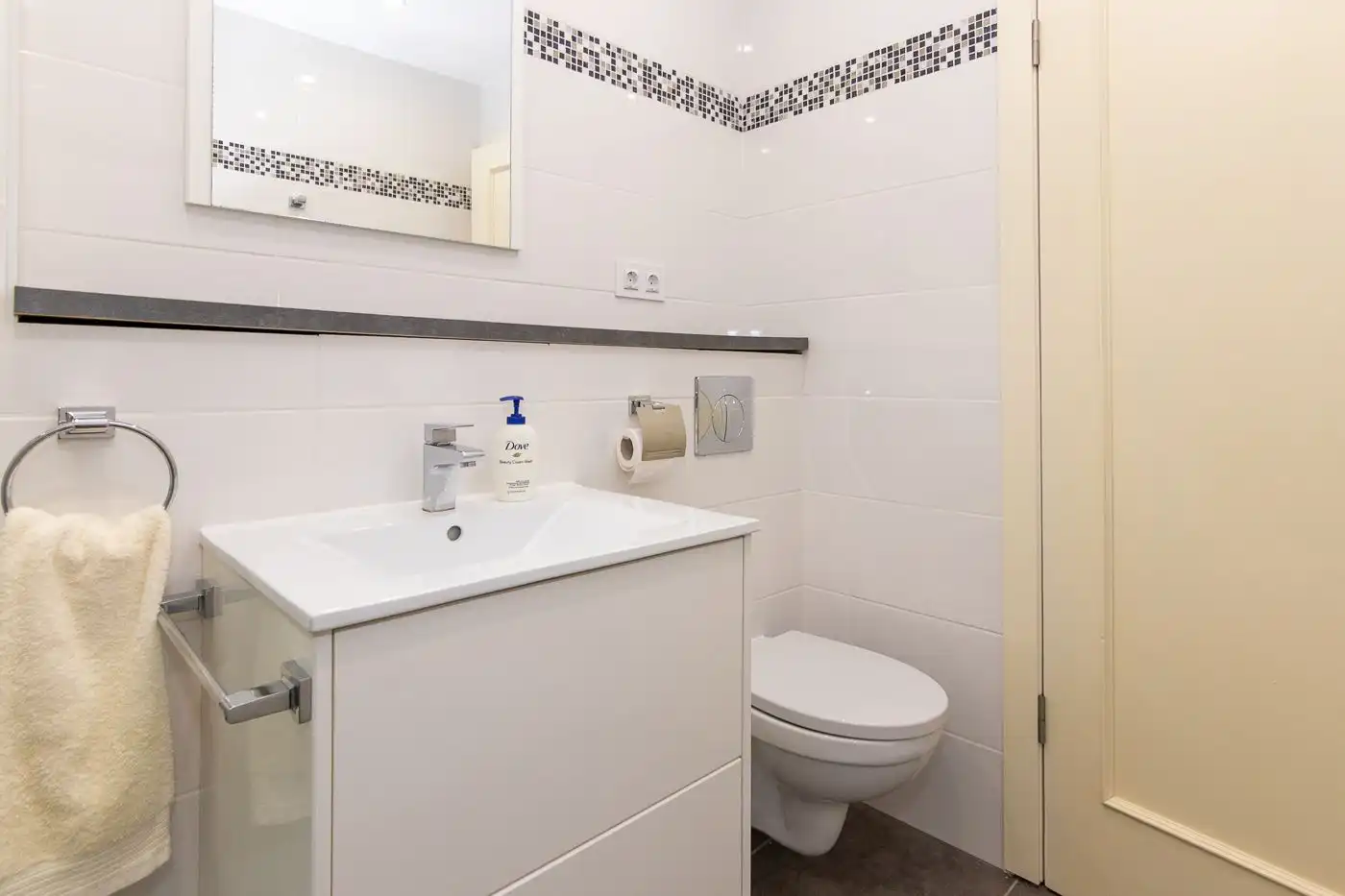 Baño de Finca rústica en venta en Bufali con Terraza, Trastero y Balcón