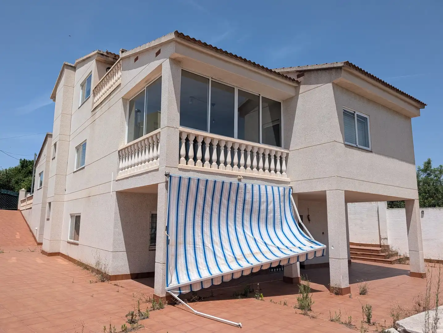 Chalet con piscina en venta en Carrer Menorca 30, imagen 2