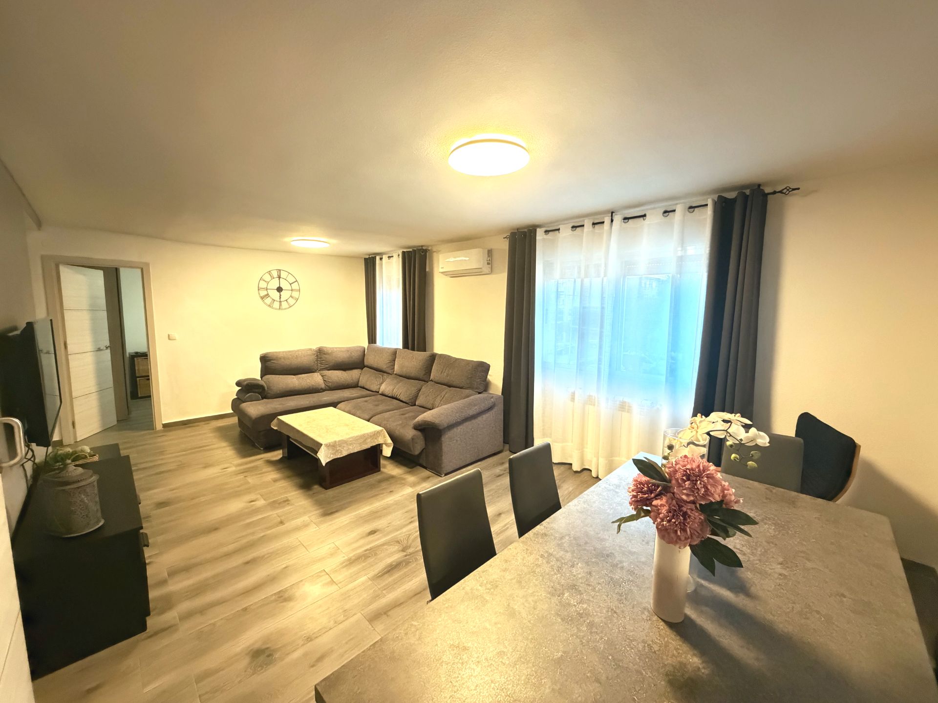 Sala d'estar de Pis en venda en Azuqueca de Henares amb Aire condicionat i Calefacció