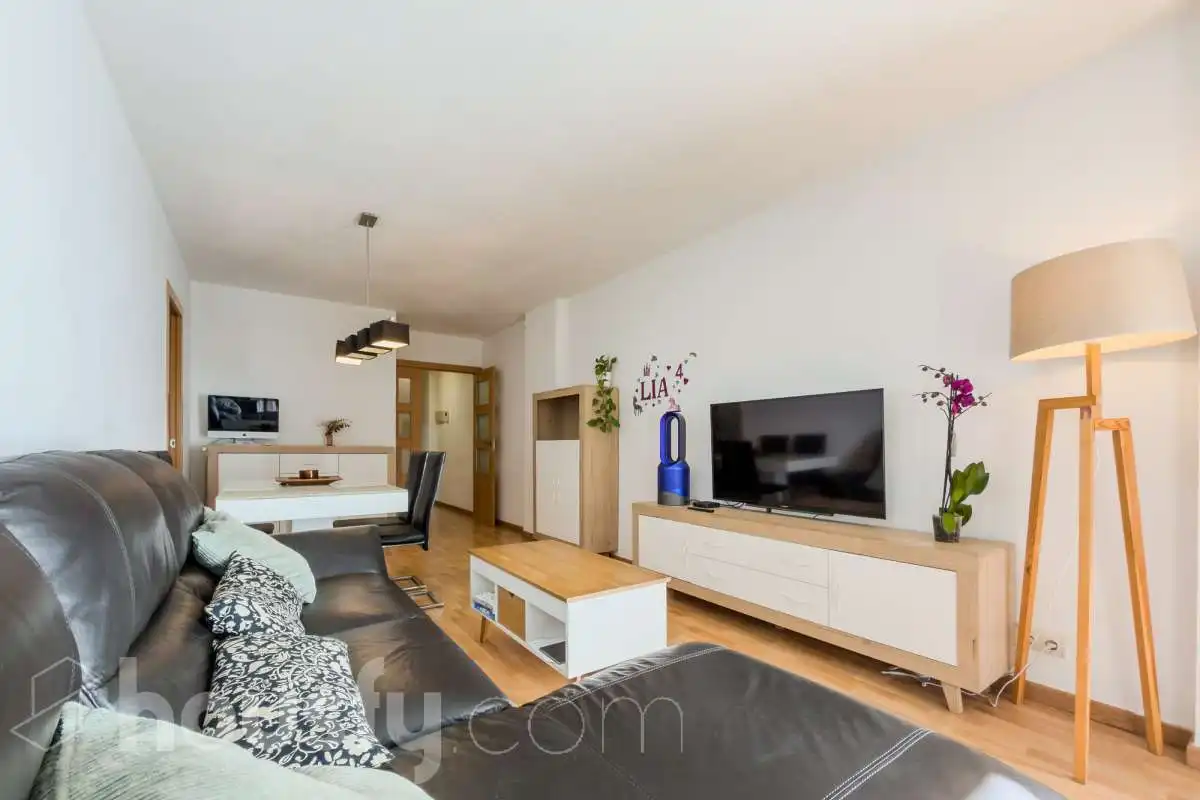 Living room of Flat for sale in Barcelona  with Air Conditioner, Parquet flooring and Terrace