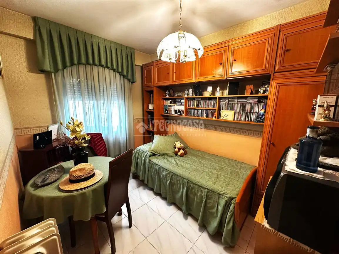 Habitación de Piso en venta en Parla con Calefacción y Amueblado