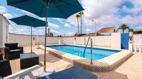 Foto 4 de Casa o xalet en venda a Calle Sibelius, Zona Carrefour - Urbanizaciones, Torrevieja