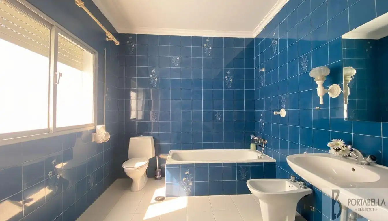 Badezimmer von Haus oder Chalet zum Verkauf in El Puerto de Santa María mit Abstellraum und Balkon