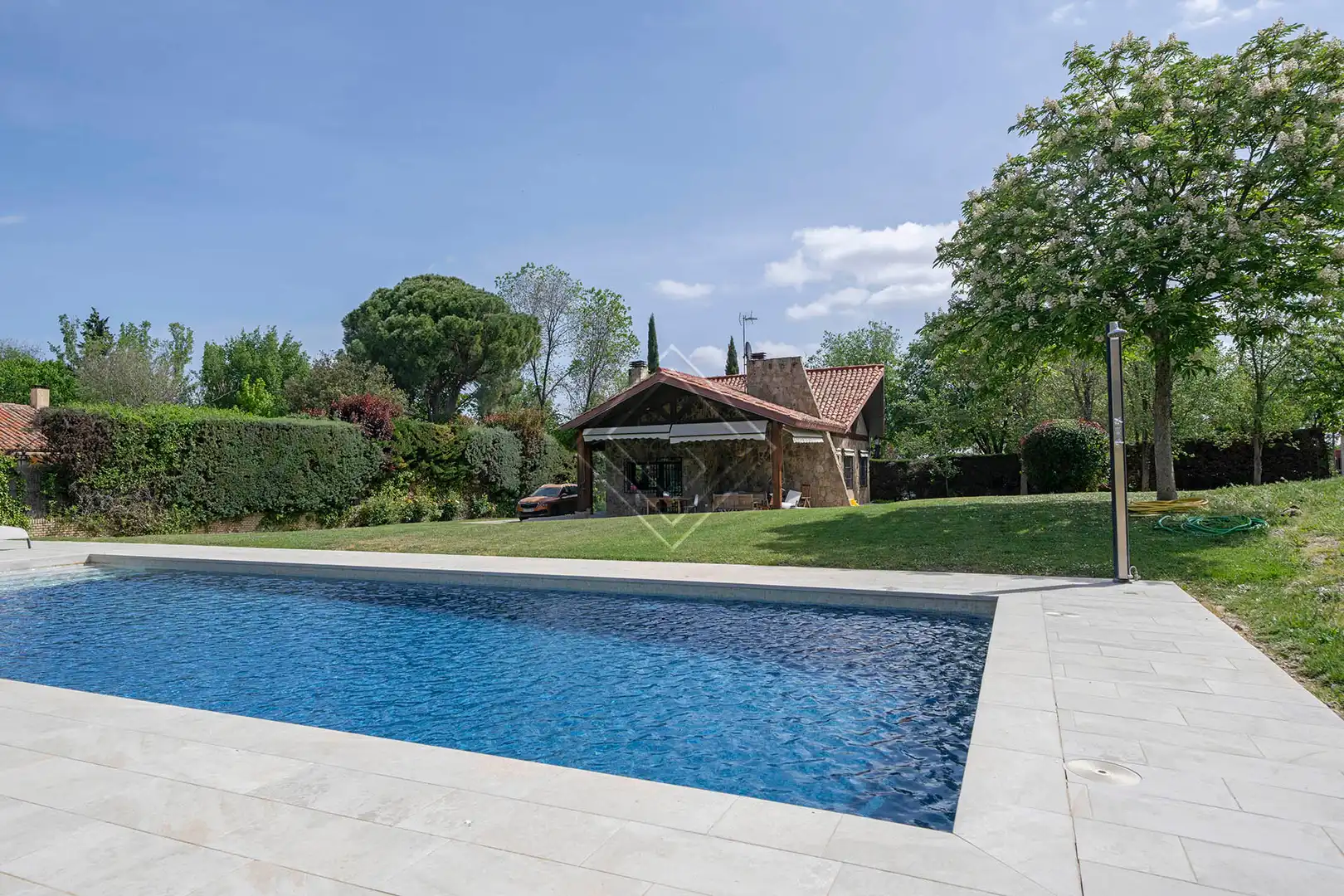 Piscina de Casa o chalet en venta en Pozuelo de Alarcón con Aire acondicionado, Jardín privado y Terraza