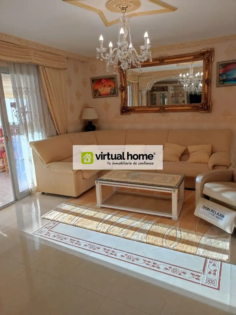 Sala de estar de Finca rústica en venta en Benidorm con Aire acondicionado y Calefacción