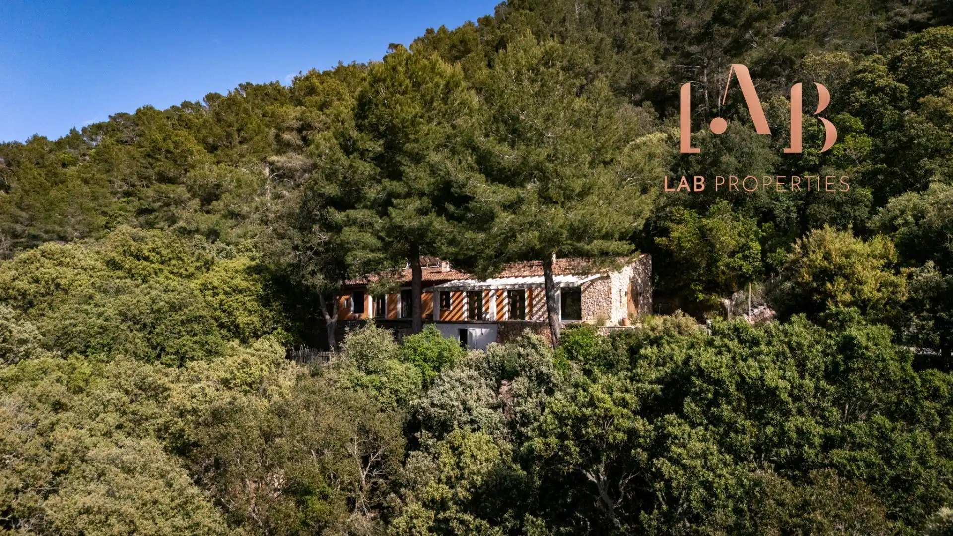 Vista exterior de Finca rústica en venda en Esporles amb Aire condicionat, Calefacció i Jardí privat