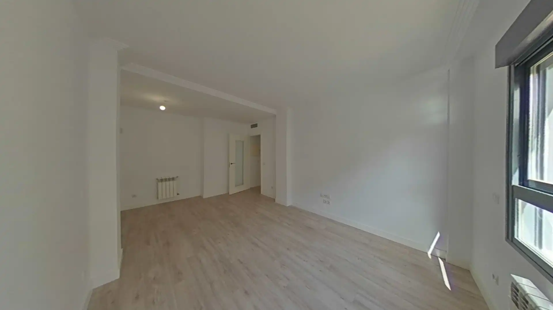 Bedroom of Flat for sale in Madrid  with Air Conditioner, Heating and Parquet flooring