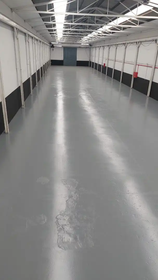 Fabrikhallen zur Miete in Vilamarina