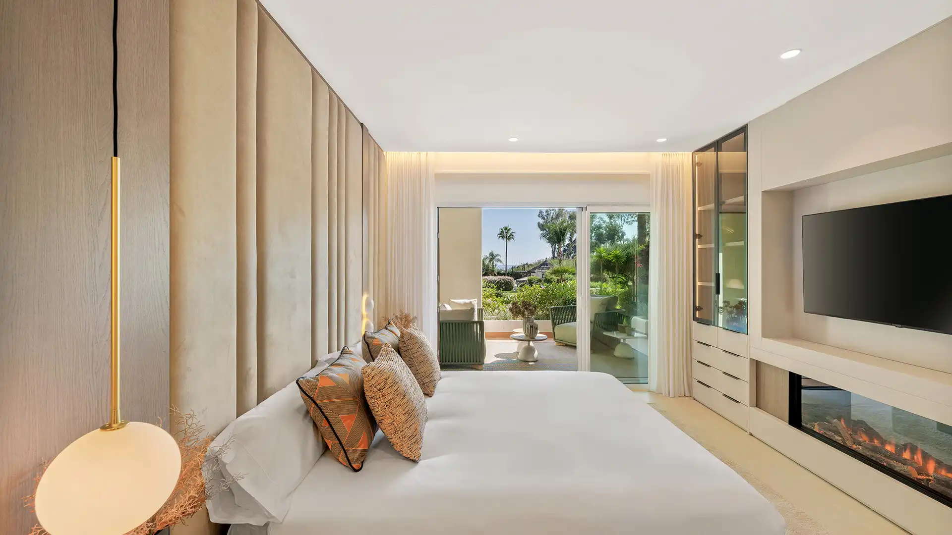 Habitación de Planta baja en venta en Estepona con Aire acondicionado, Terraza y Trastero