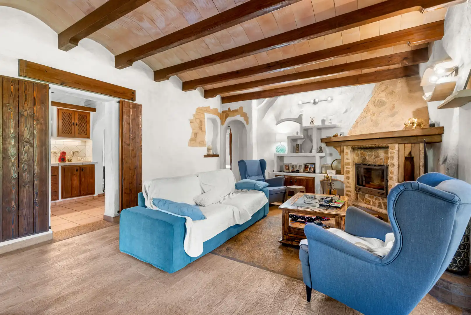 Wohnzimmer von Country house zum Verkauf in Calvià mit Klimaanlage, Heizung und Terrasse