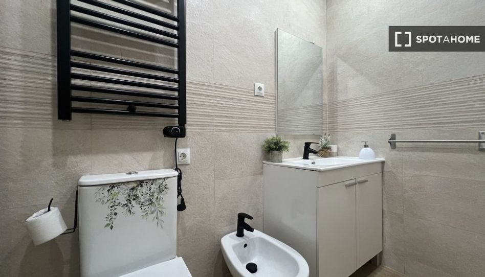 Piso de alquiler en La Fortuna - Imagen 2