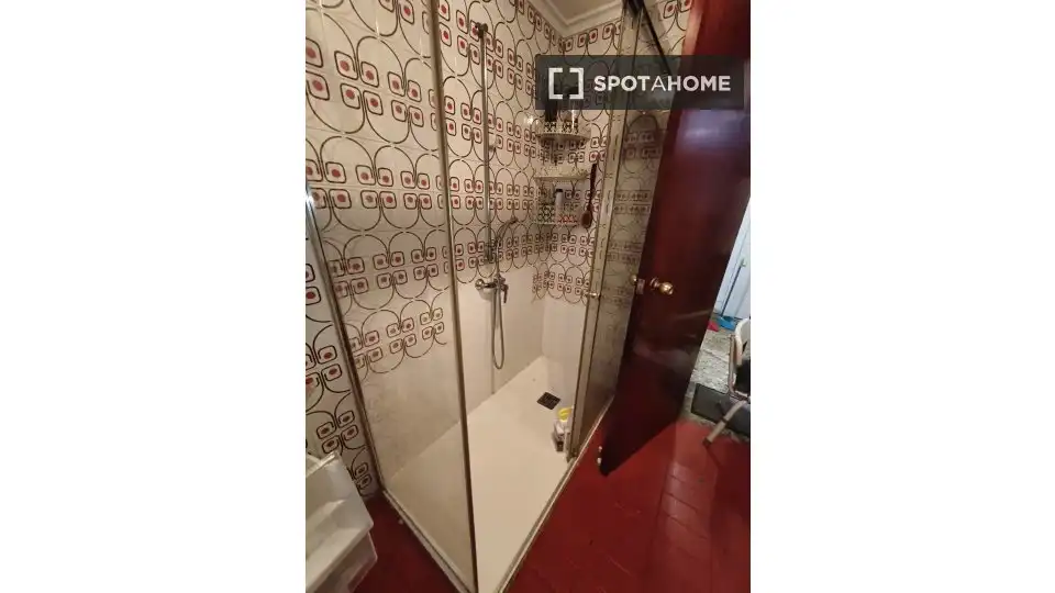 Baño de Apartamento para compartir en Altea con Aire acondicionado, Calefacción y Terraza
