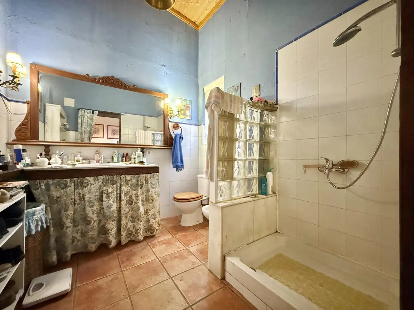 Baño de Finca rústica en venta en Piedralaves con Jardín privado, Terraza y Trastero