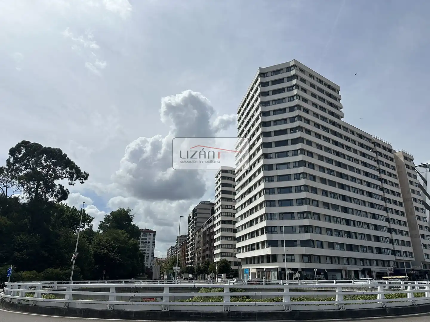 Piso con ascensor en venta en Gijón - Calle Rufo Rendueles, imagen 3