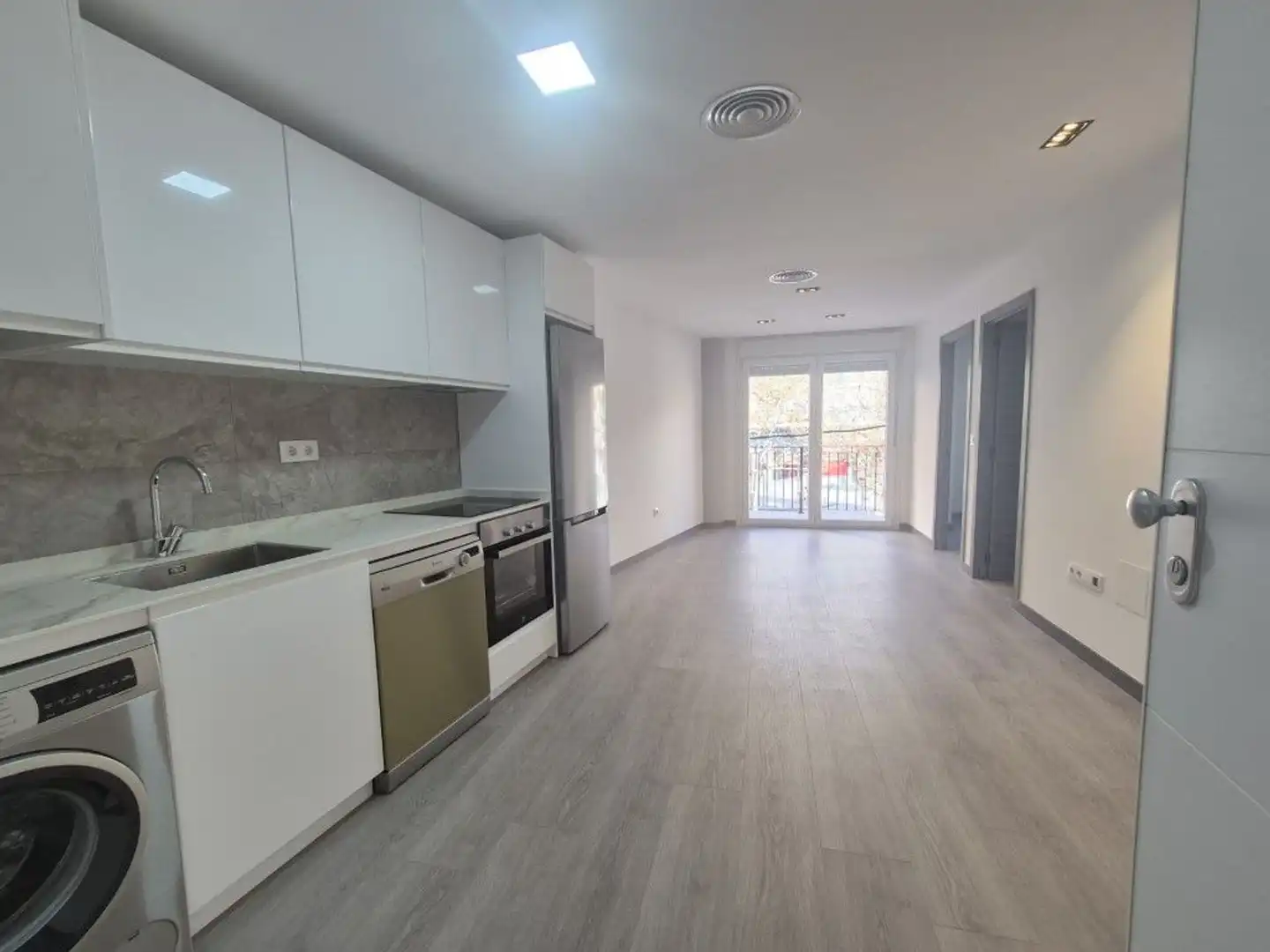 Kitchen of Flat for sale in Zaragoza  with Air Conditioner, Heating and Terrace