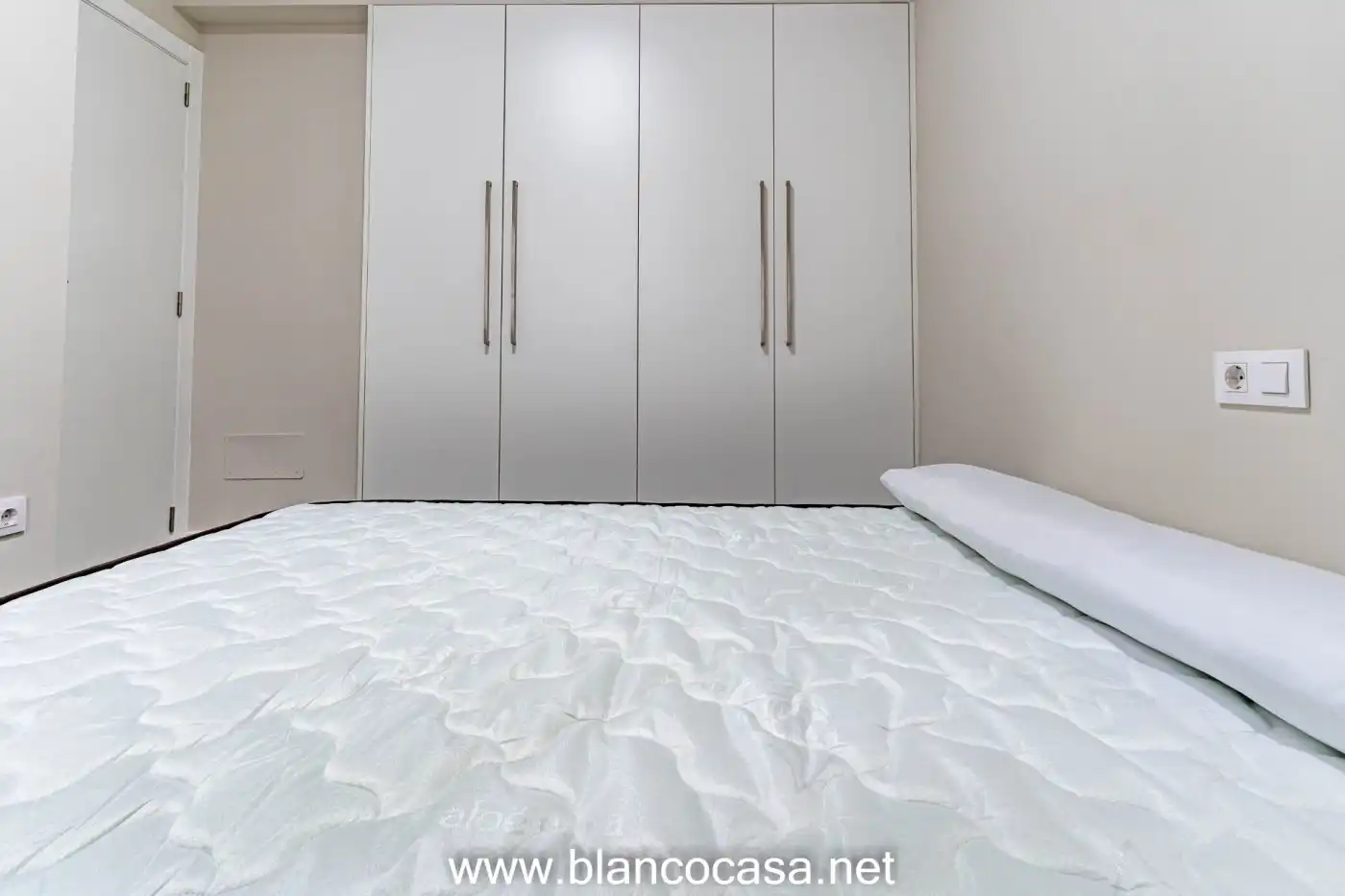 Habitación de Piso de alquiler en Carballo con Calefacción, Trastero y Amueblado