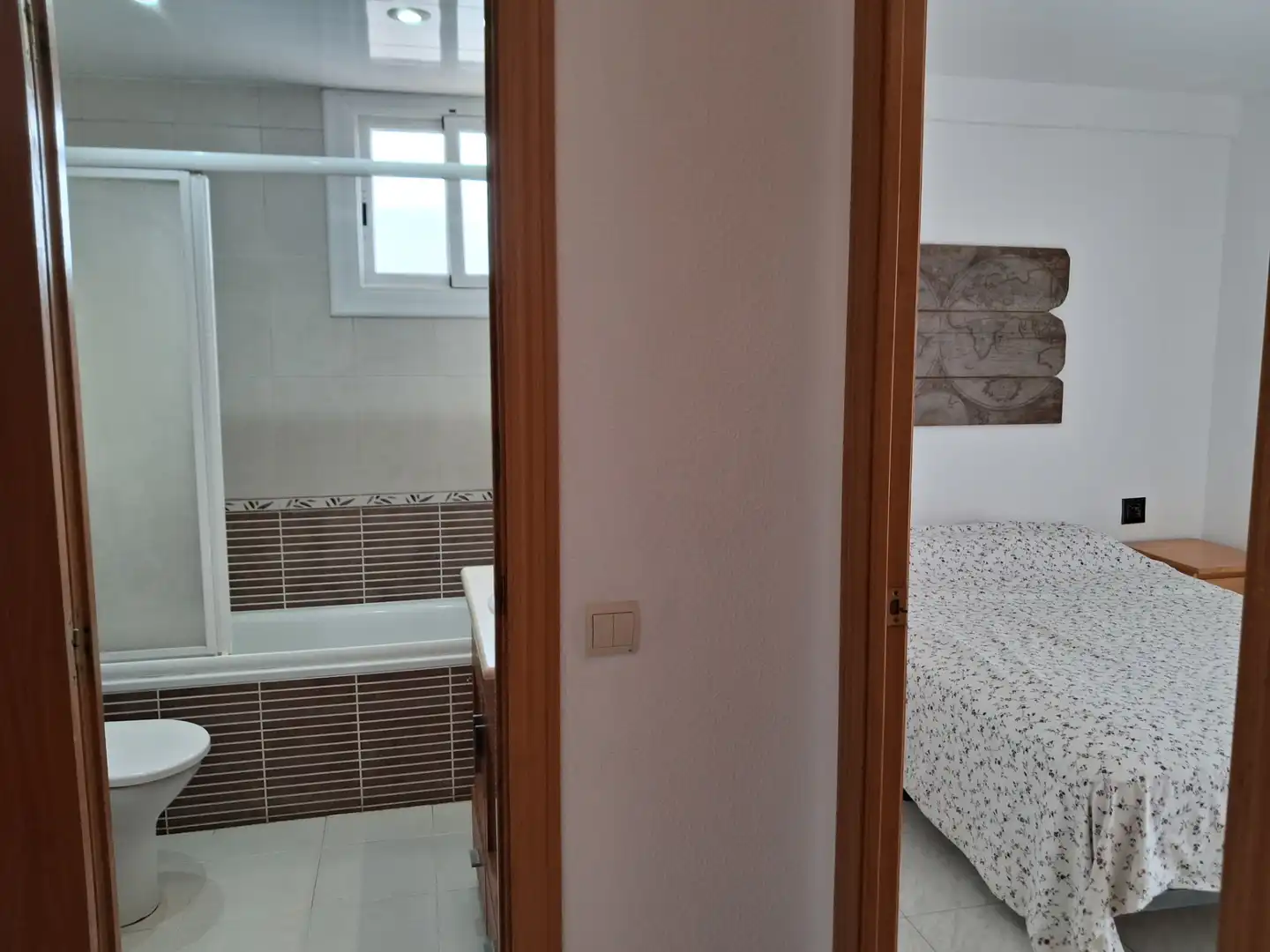 Bathroom of Apartments for rent in Castelldefels  with Terrace, Furnished and Community pool