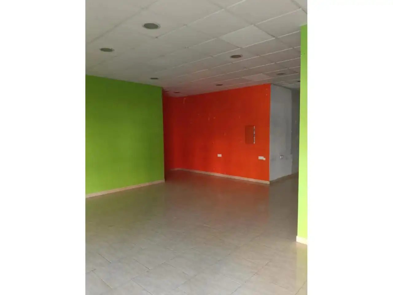 Business premises to rent in Cármenes - Ríos