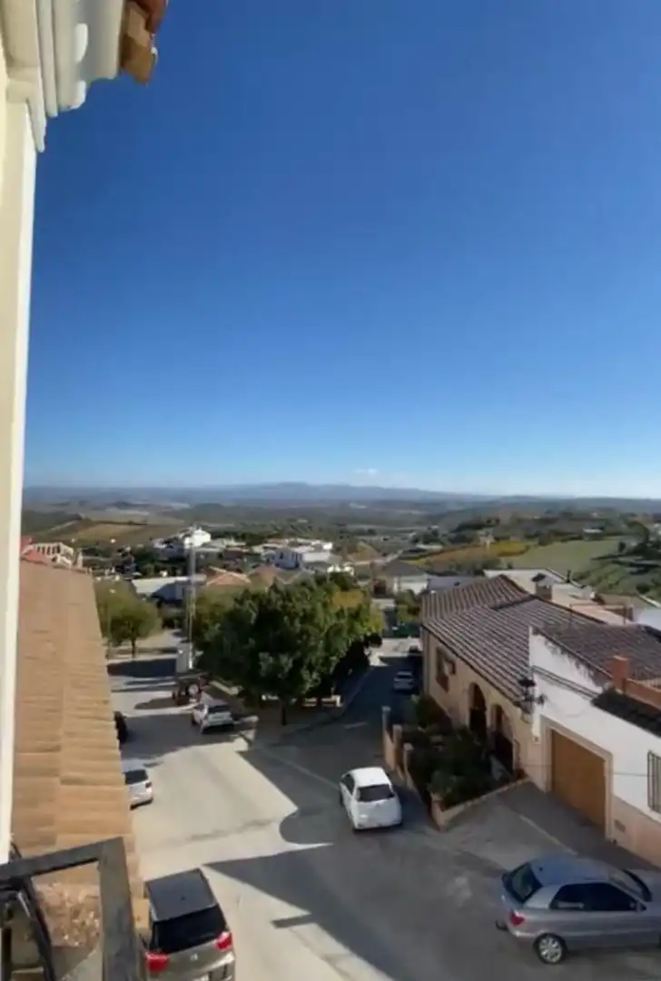 Vista exterior de Casa o xalet en venda en Montemayor amb Terrassa, Traster i Balcó
