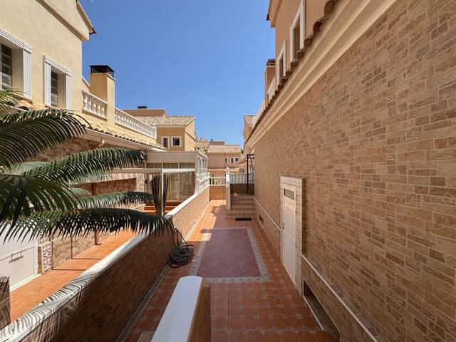 Casa adosada en Venta en El Moncayo - El Pòrtic