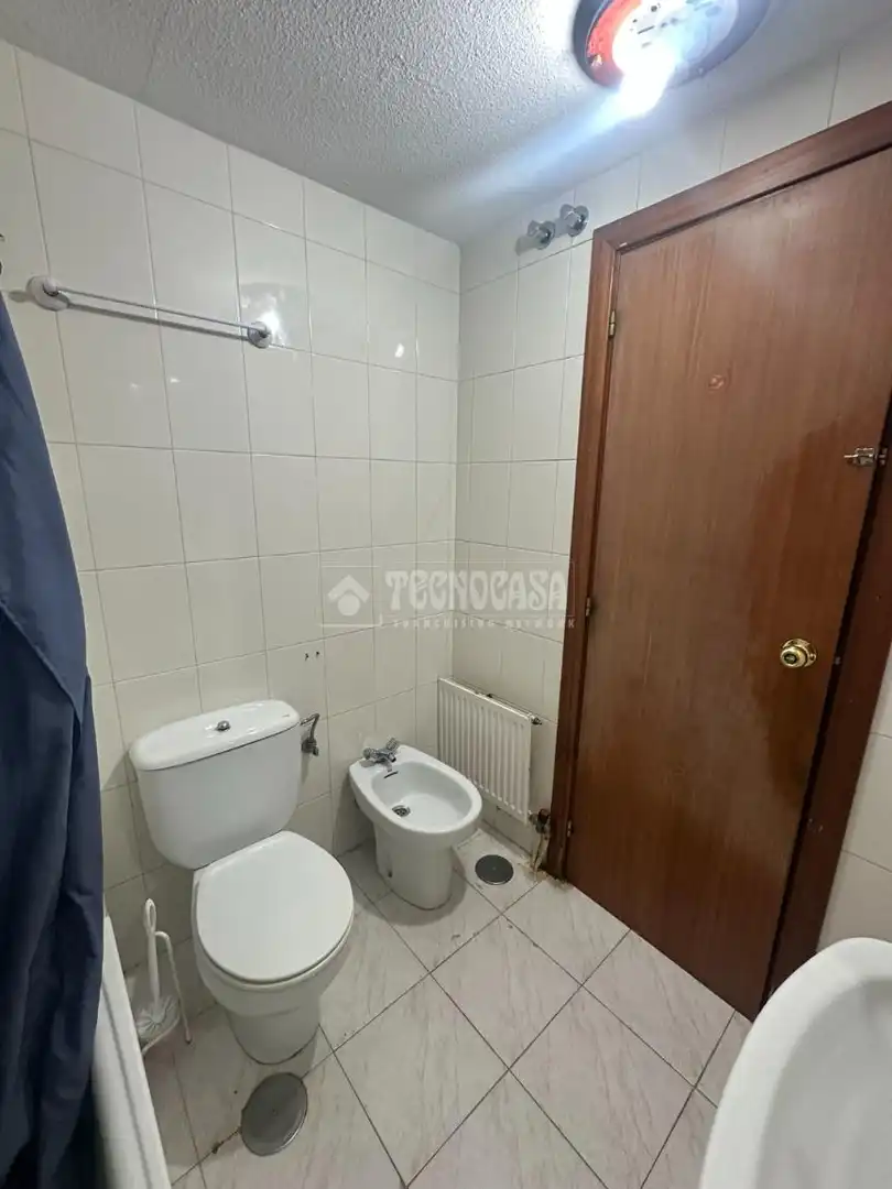 Bathroom of Flat for sale in Móstoles