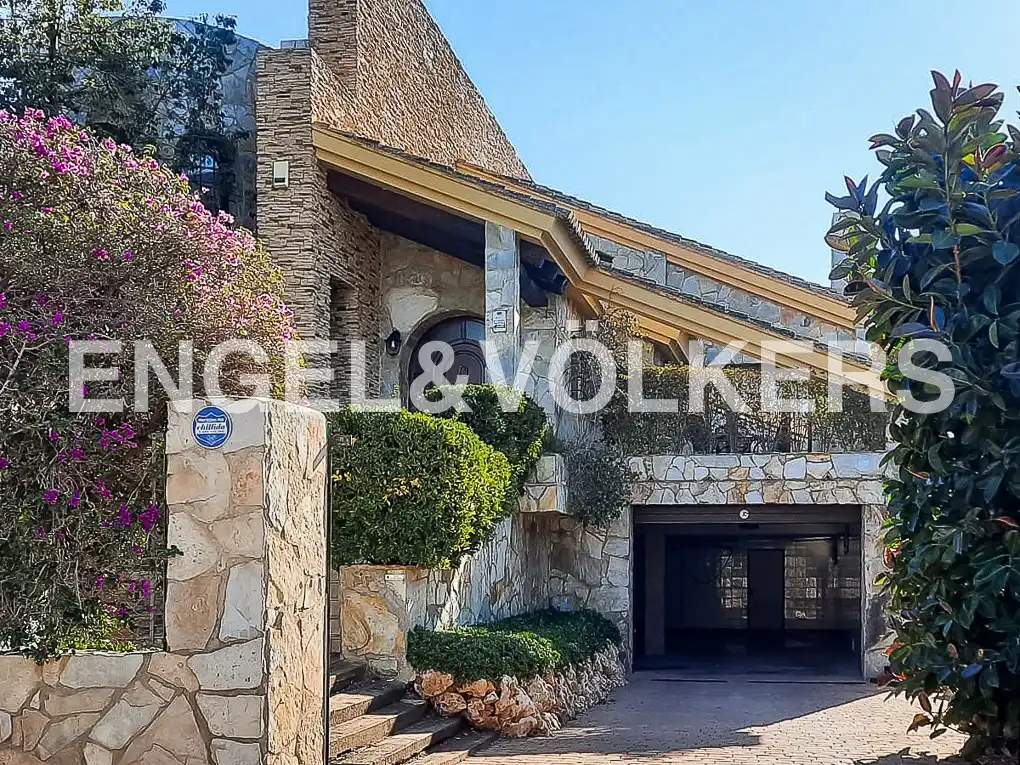 Haus mit Pool zum Verkauf in Carrer Serra Mariola, imagen 2