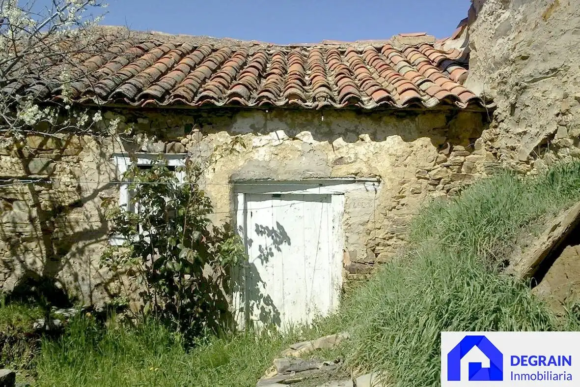 Exterior view of Country homes for sale in Val de San Lorenzo