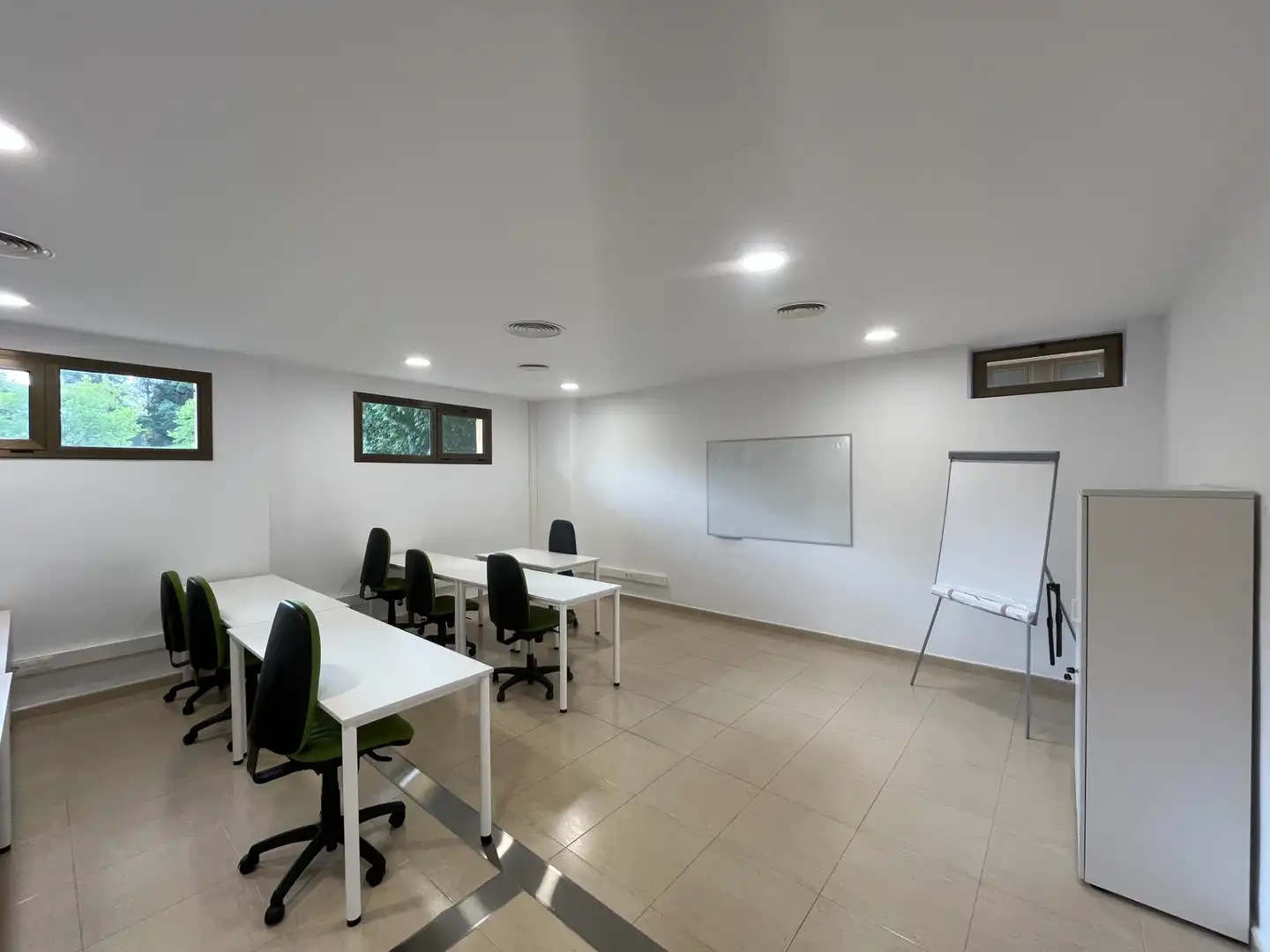 Local de alquiler en Girona con Aire acondicionado, Calefacción y Alarma