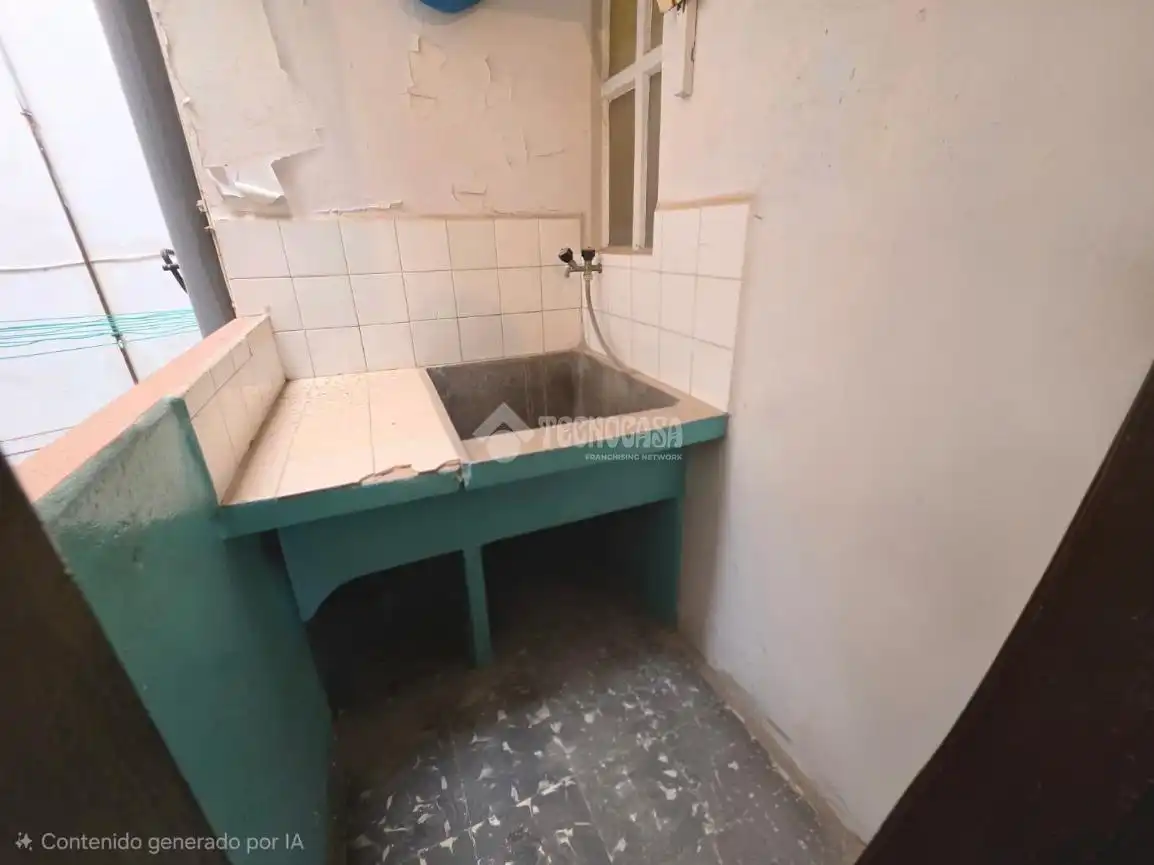 Cocina de Piso en venta en Santa Coloma de Gramenet con Balcón
