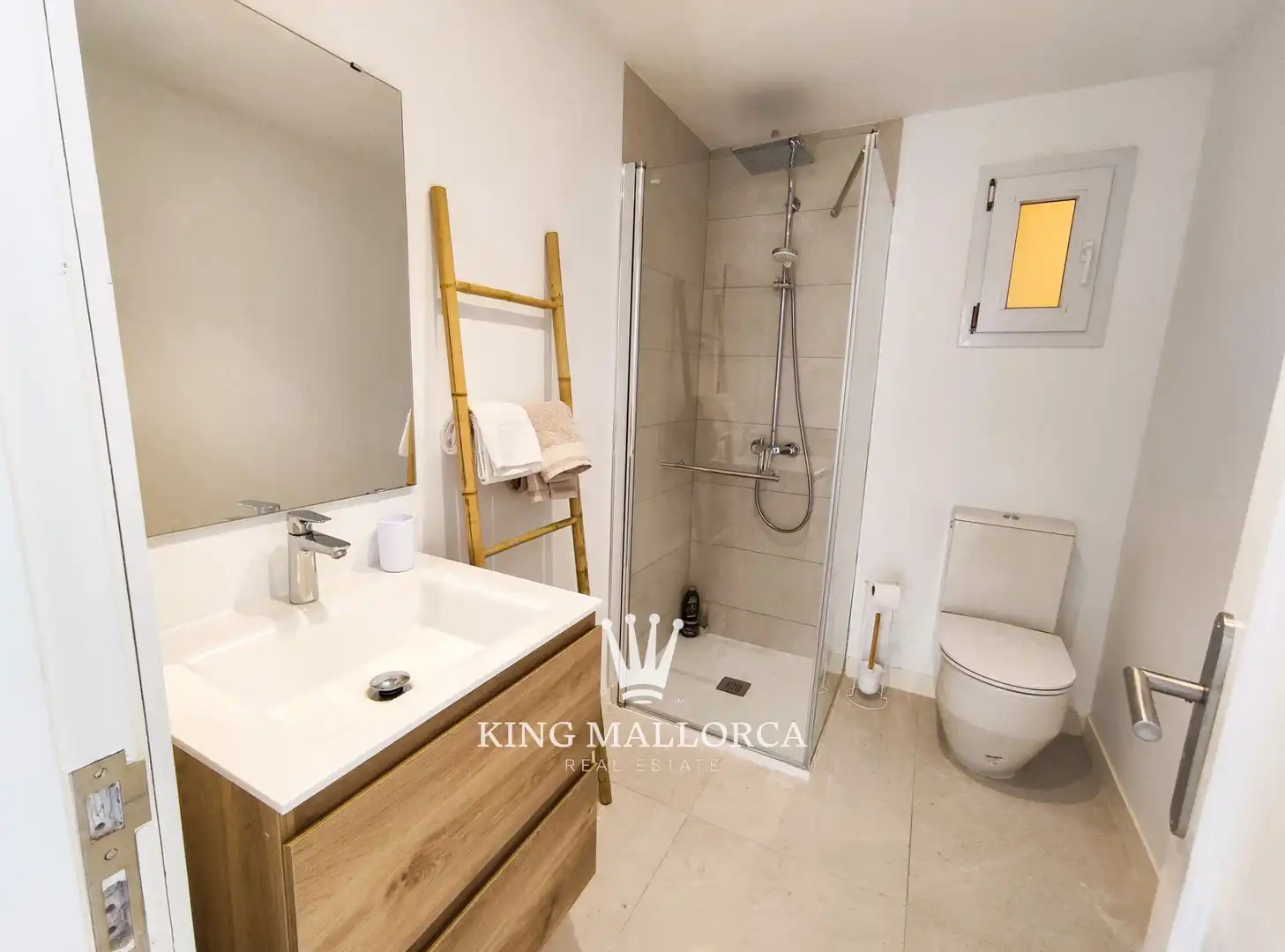 Badezimmer von Wohnungen zur Miete in Andratx mit Klimaanlage, Heizung und Terrasse